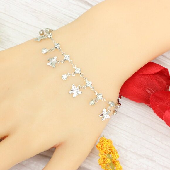 "Trendy Handmade Bracelet – A Thoughtful Gift for Girls & Women | UNVRC1275 - Picture 9 of 10